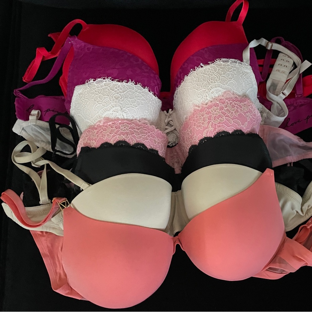 Eight Victoria’s Secret bras size 32D various styles